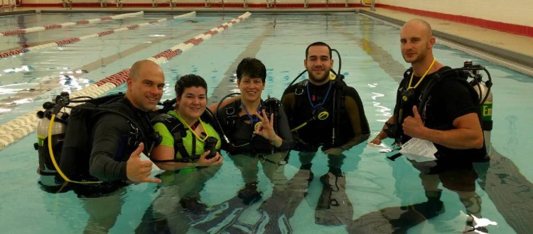 PADI OPEN WATER POOL CLASS 4/15/16
